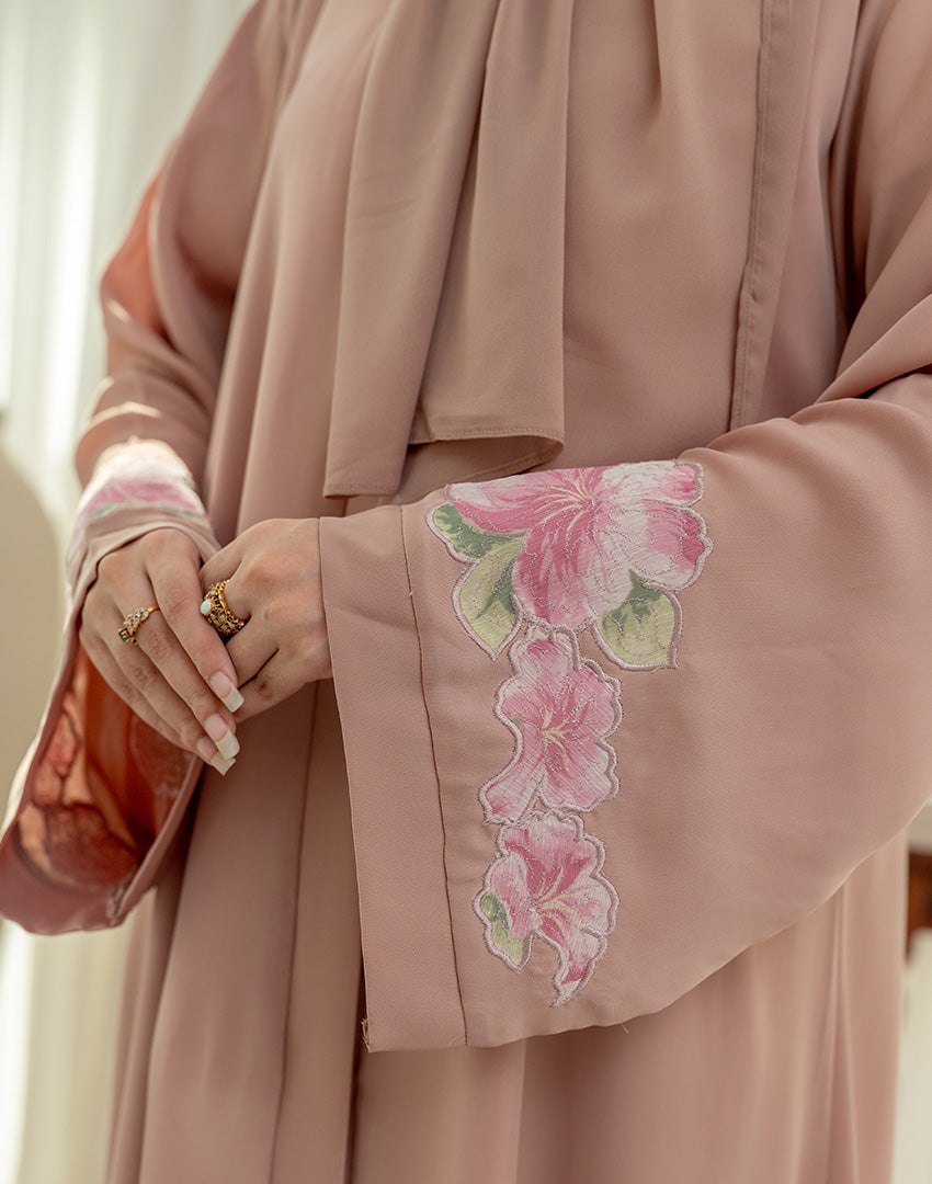 Isra- Tea Pink